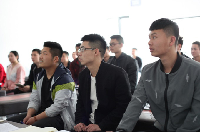 私人健身教练培训靠谱吗？