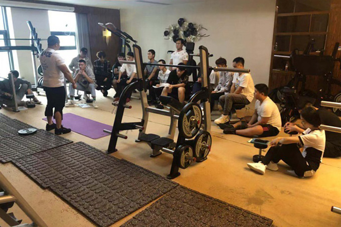 健身教练培训费用逐年上涨,你怎么办？
